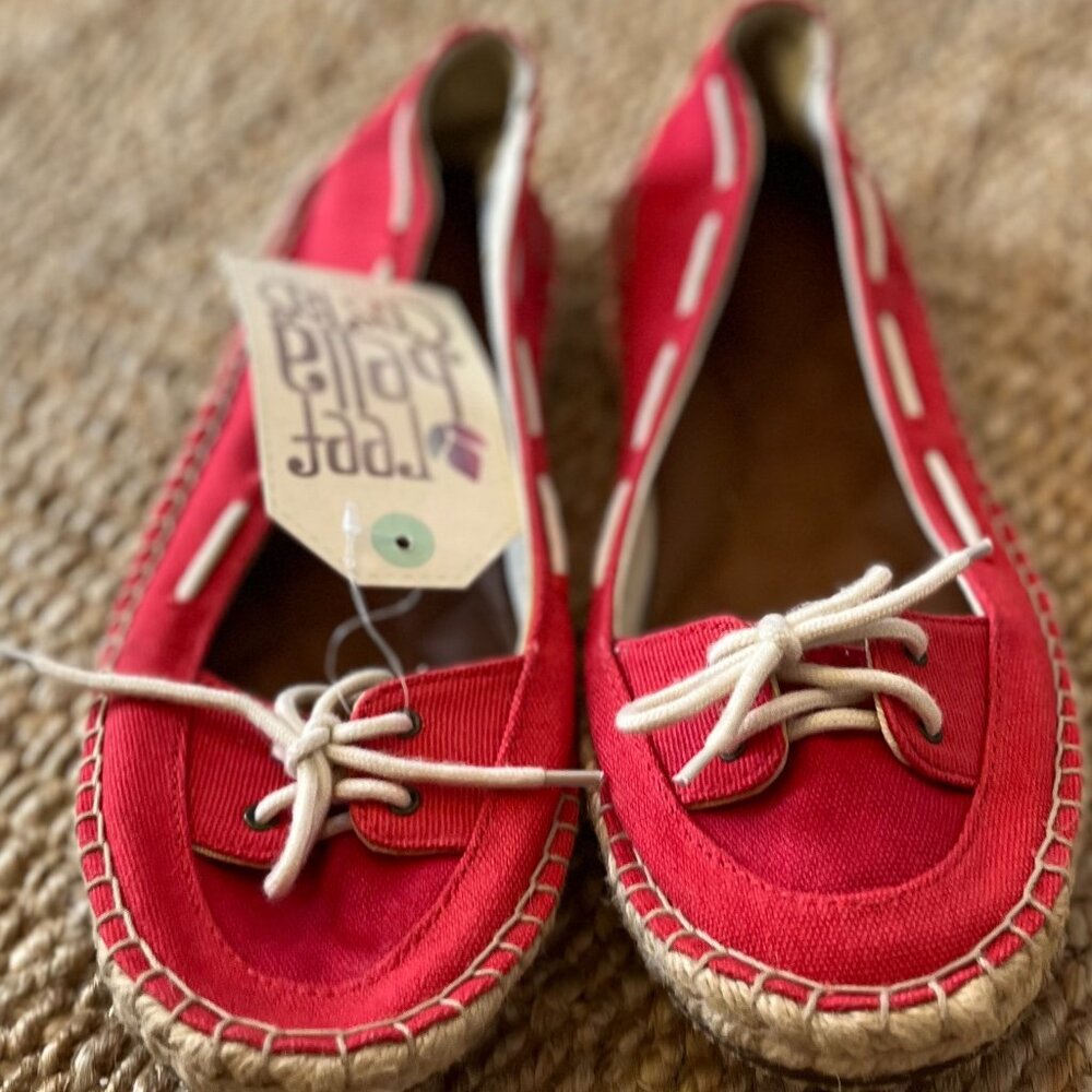 Reef Red Canvas Espadrille Flats with White Laces